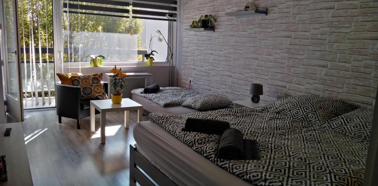 Baross Apartman Kaposvár Eksteriør billede